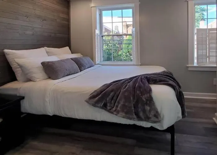 Fun Fishtown Rowhome - Sleeps 4